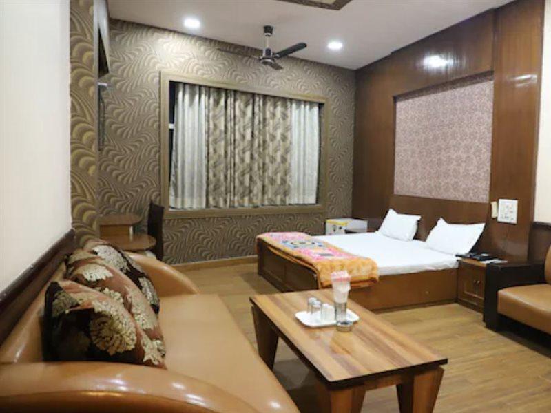 Rc Inn Sirsa Exterior foto